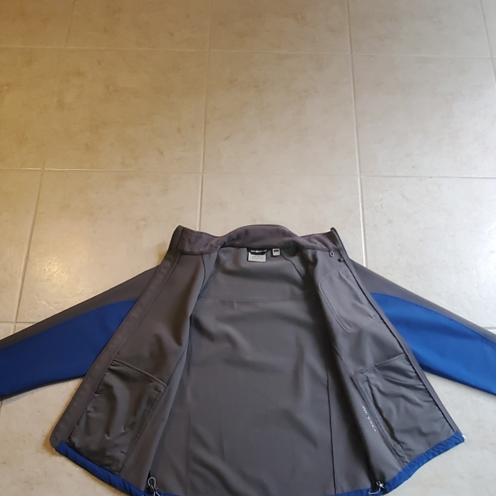 Winter jacket - Picture 2 of 3